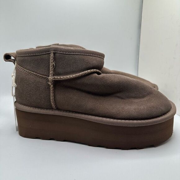 CUSHIONAIRE Women's Genuine Suede pull platform boot +Memory Foam 8 TAUPE - Picture 1 of 7